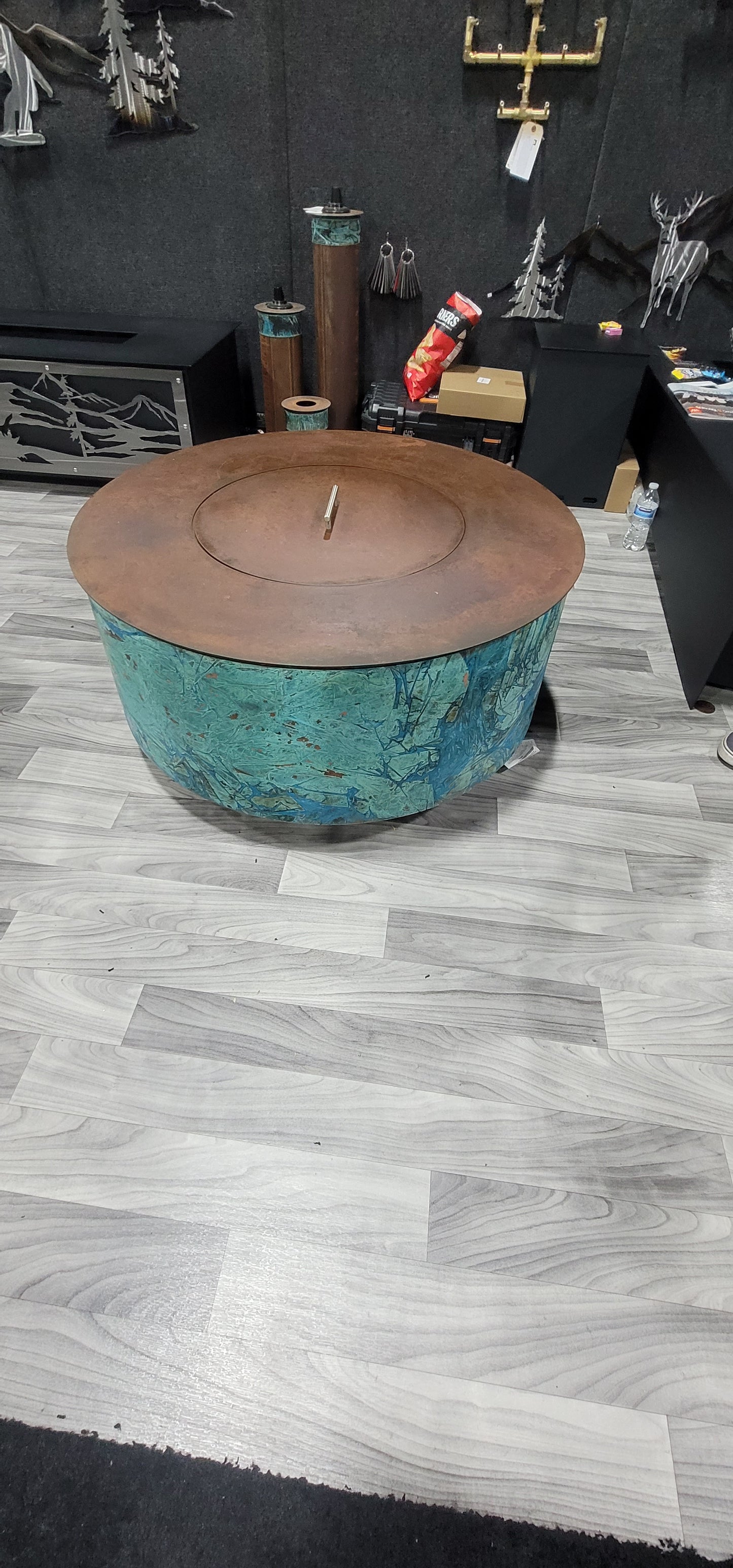 The Oxidized Caldera