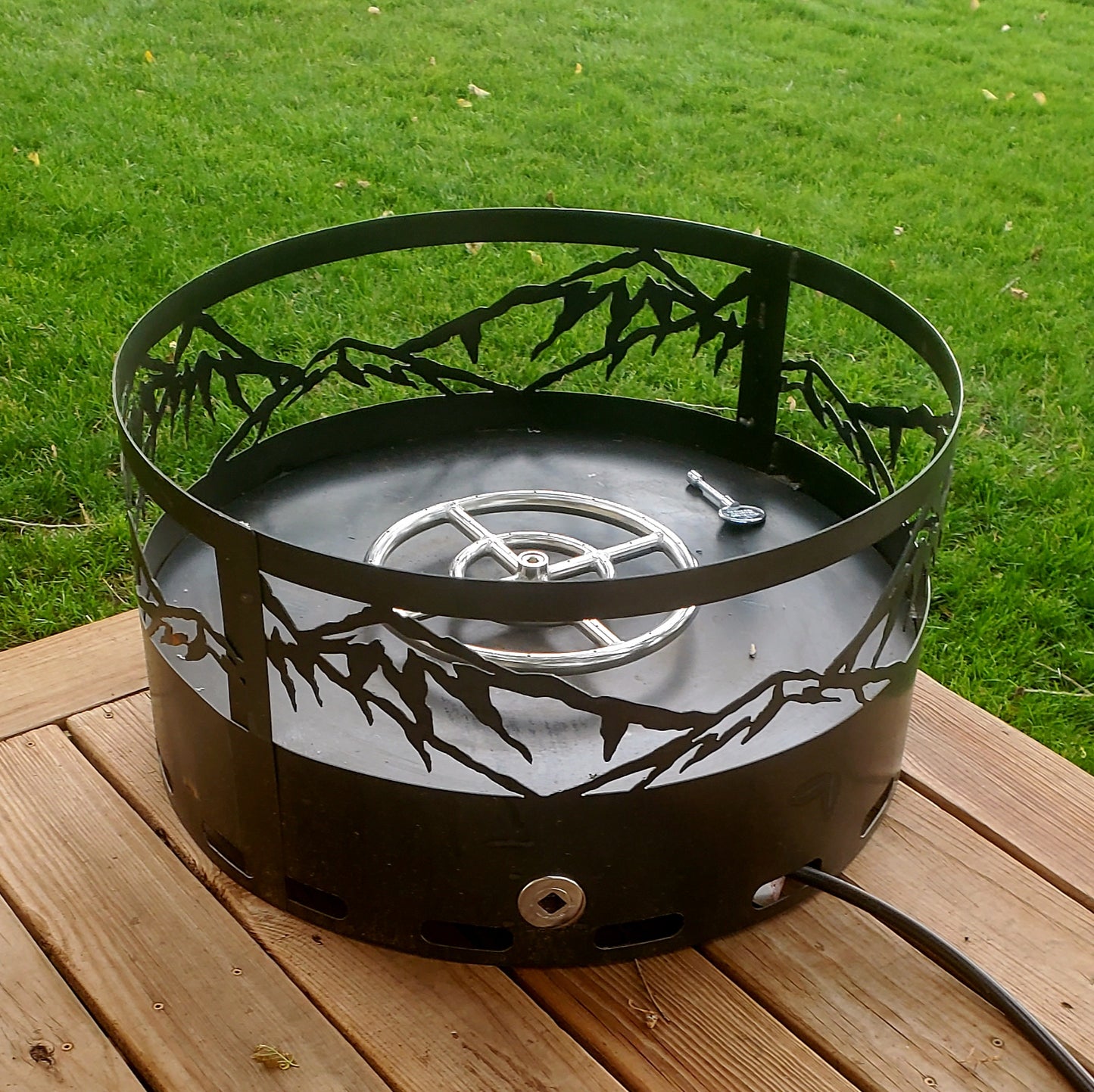 27in Mountain Scene Fire pit ( Hot rolled & Oiled Steel )